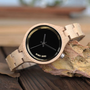 Die Armbanduhr "Feminio" für Frauen wirkt klassisch und minimalistisch