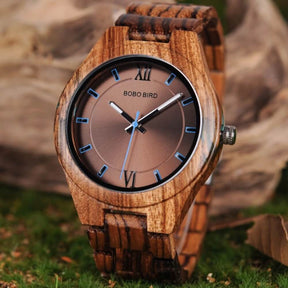 Das Modell "Wildholz" ist eine edle Armbanduhr aus Holz