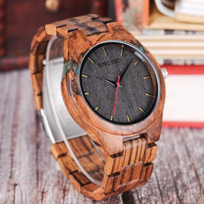 Die "Wildholz" ist eine edle Armbanduhr für Herren