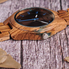 Hochwertig bis ins kleinste Detail - die Wood o'clock "Wildholz"