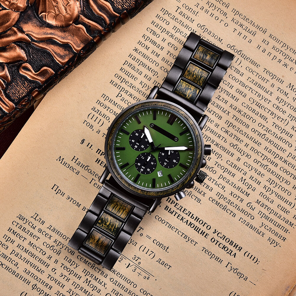Diese exklusive Armbanduhr aus Maracaibo-Pockholz bekommst du nur bei Wood o'clock