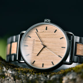 Die moderne Holzuhr "Spring Break" passt sowohl zu Deinem lässigen Tageslook als auch zu Deiner schönsten Abendgarderobe
