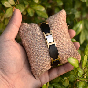 Ein klassisches und klares Design sind die Merkmale des Armbands "Exotica"
