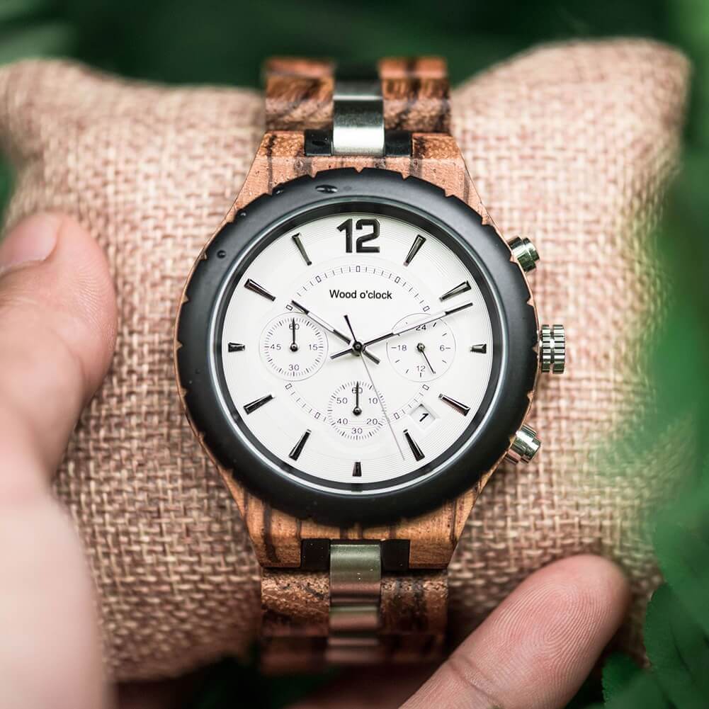 Optische Highlights setzt die Armbanduhr "Moonlight" bei jedem Anlass
