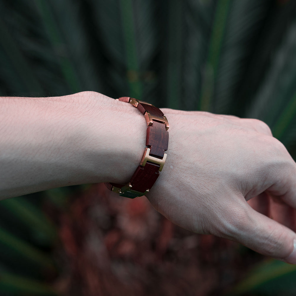 Schmückt sicherlich auch deinen Arm - das Armband "Summertime" aus Palisanderholz