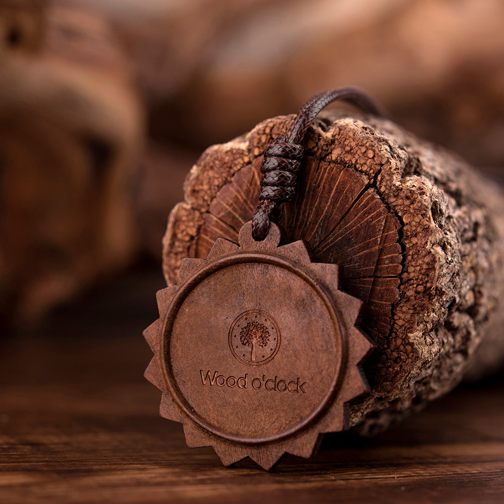 Wood o'clock Halskette aus edlem Holz gefertigt