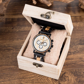 Verschenke die Armbanduhr "Frühlingsblatt" doch direkt in der edlen Holzbox weiter