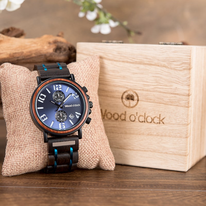 Nicht zuletzt die hochwertige Holzbox macht unsere Armbanduhr "Blue Ocean" zu einem idealen Geschenk