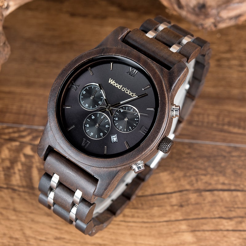 Die Armbanduhr "Edelkastanie" wird dich durch ihren klassischen Look in der Kombination mit edlem Holz begeistern