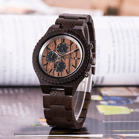 Die "Winternacht" ist eine edle Armbanduhr für Herren