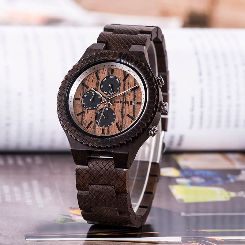 Die "Winternacht" ist eine edle Armbanduhr für Herren