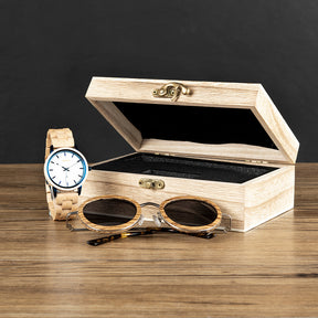 Das perfekte Geschenk für alle Frauen - unsere Wood o'clock Geschenkbox "Best Mom Antonia"