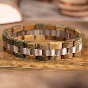 Dieses Armband ist aus edlem Leadwood gefertigt